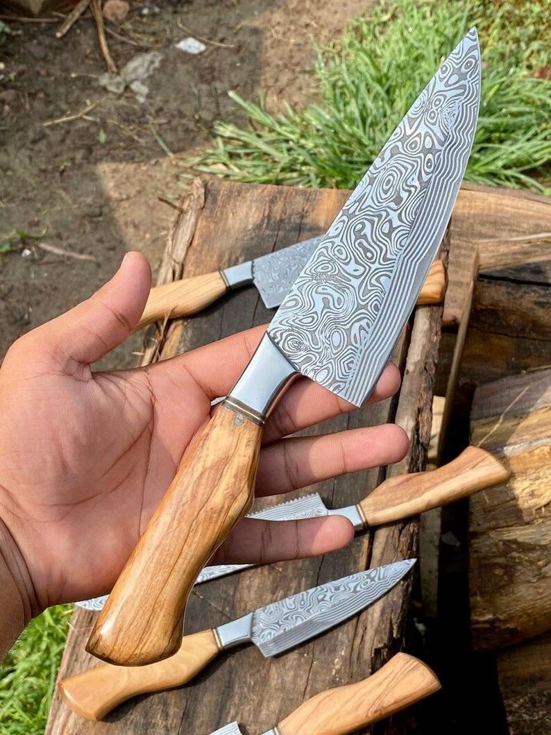 Sharp Kitchen Knife Set – 13" Damascus Steel Blade, Olivewood Handle & Leather Sheath