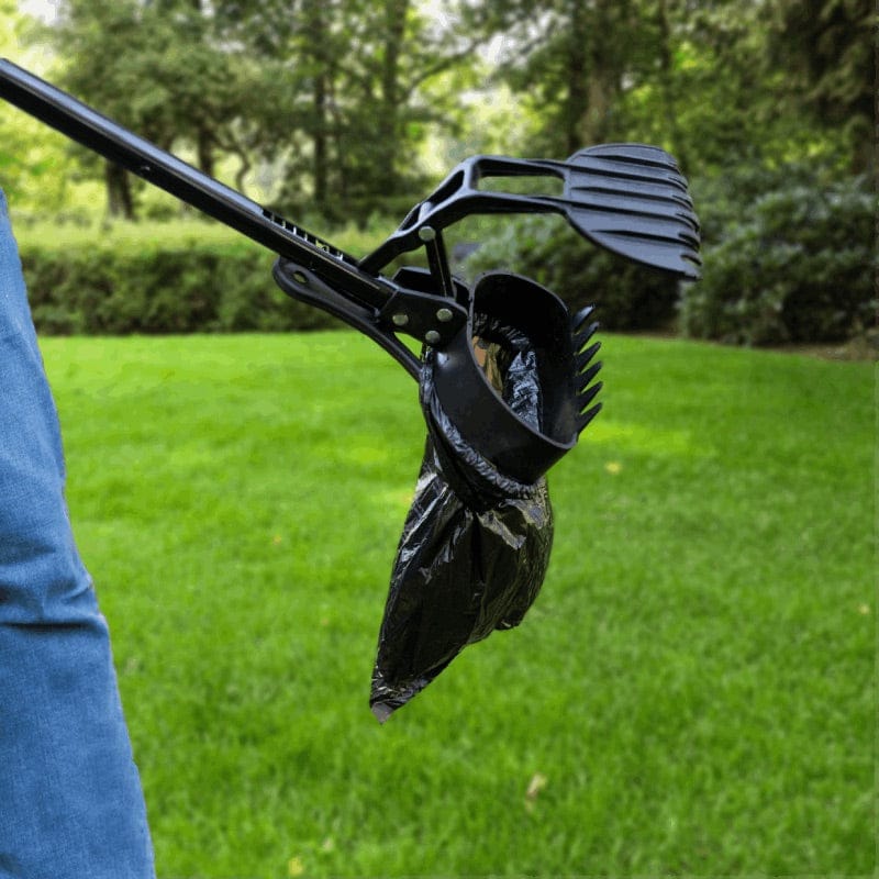 The Simple Scooper in use